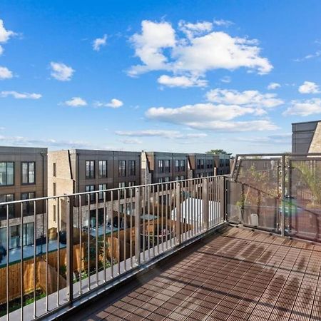 亨顿Amazing New Built Townhouse With Garden In London别墅 外观 照片