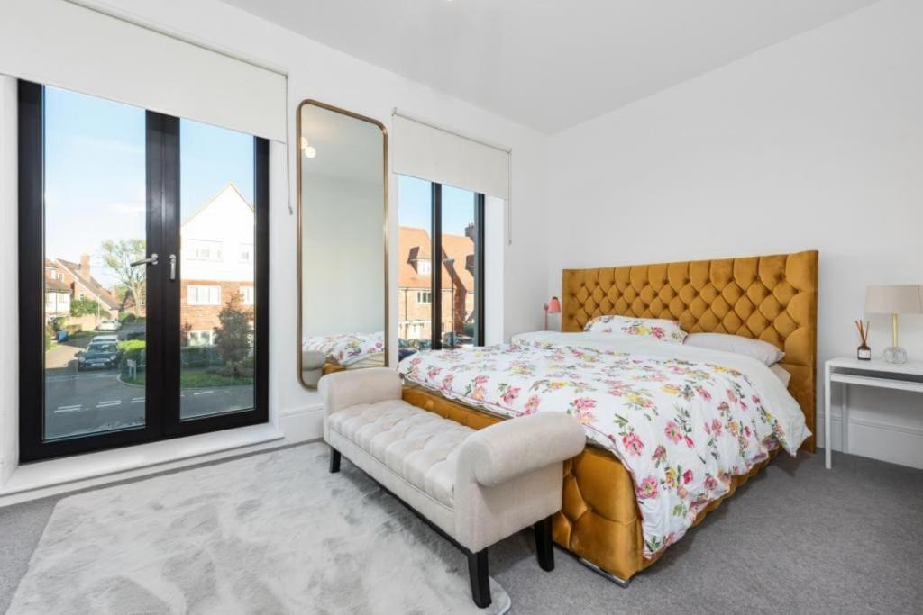 亨顿Amazing New Built Townhouse With Garden In London别墅 外观 照片