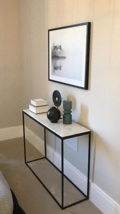 亨顿Amazing New Built Townhouse With Garden In London别墅 外观 照片